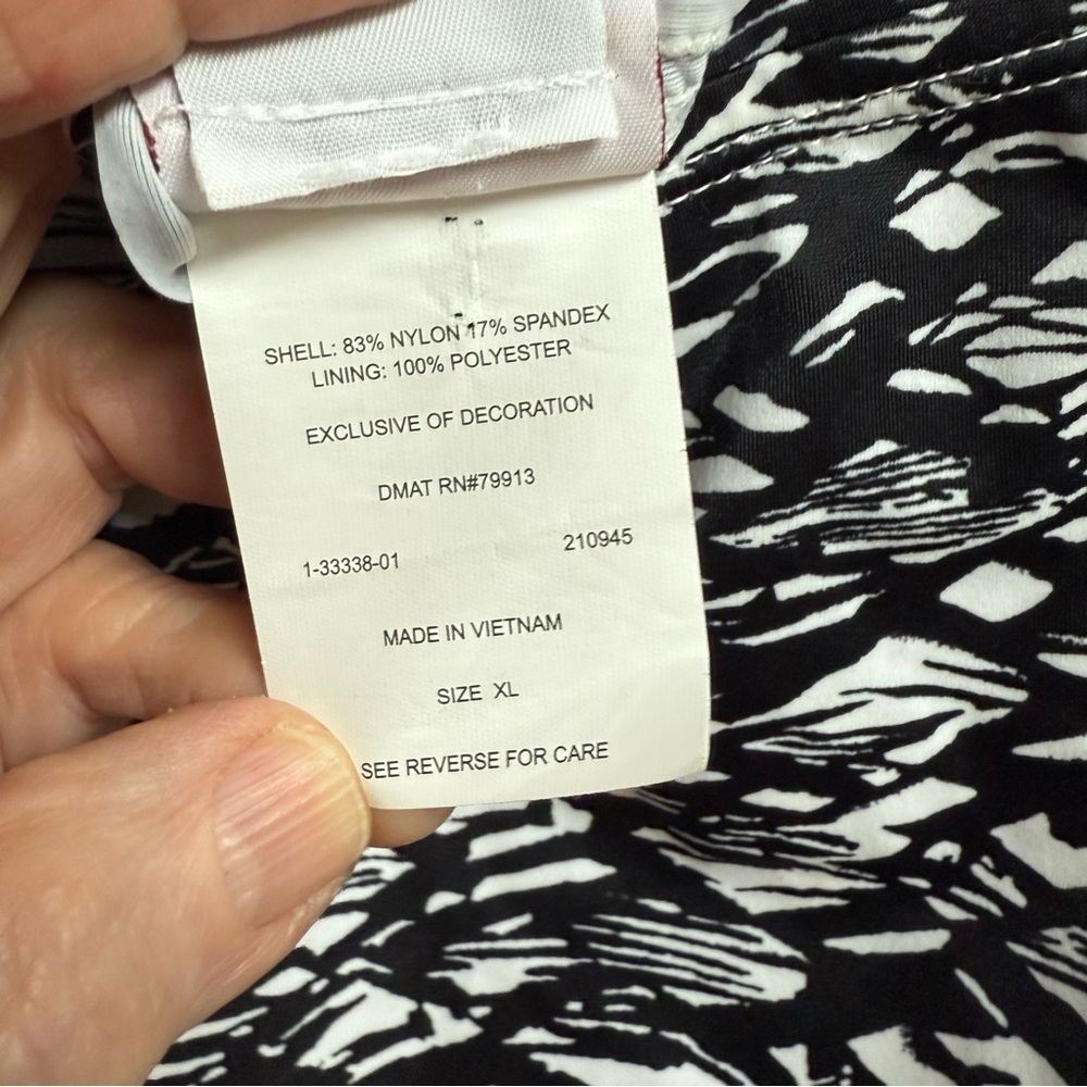 NWOT Oh Baby Motherhood Maternity Swimsuit One Piece Black/White Women’s Size XL - Picture 11 of 11